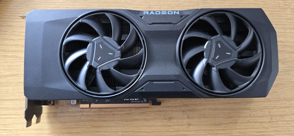 Видео карта AMD Radeon RX 7800 XT Reference, 16GB GDDR6