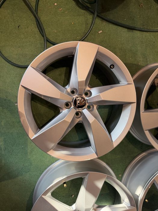 Jante Aliaj 17 5x100 Chesterfield Origianle Skoda Scala Kamiq Rapid