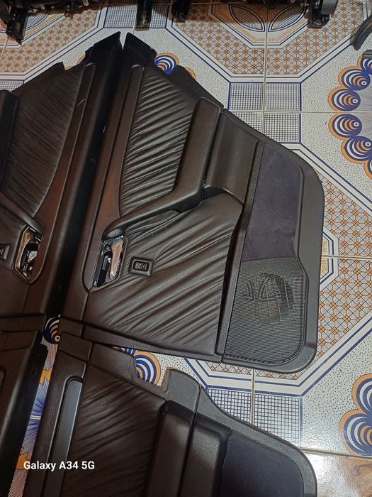 Дверные обшивки w202