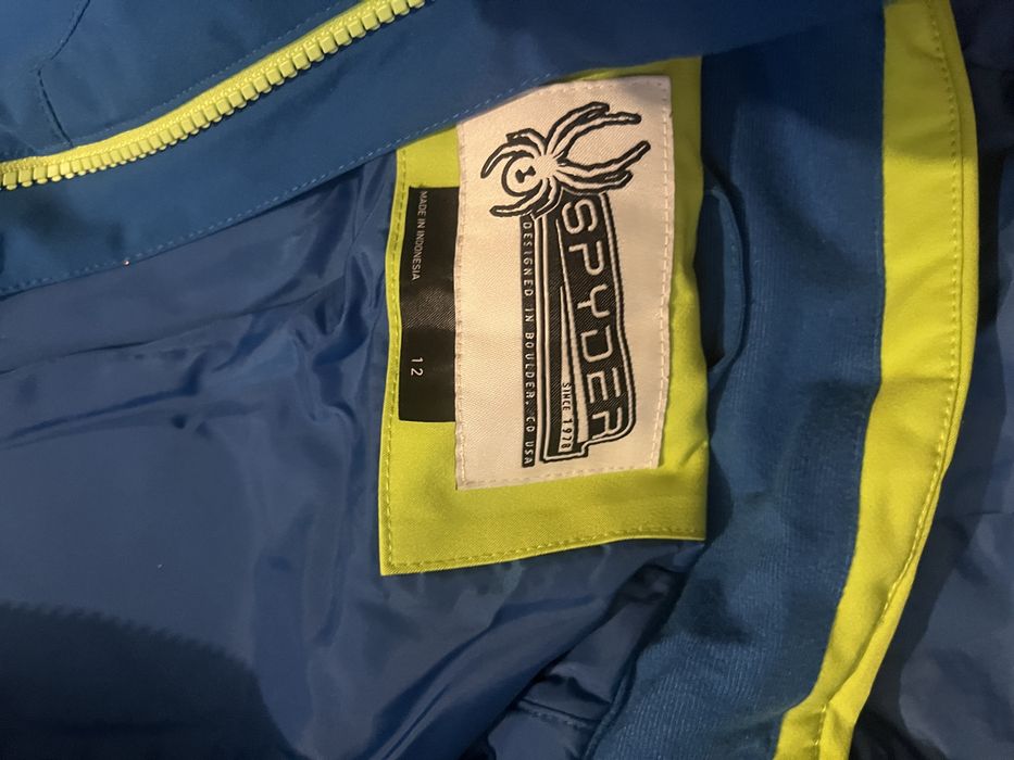 Яке на марката spyder