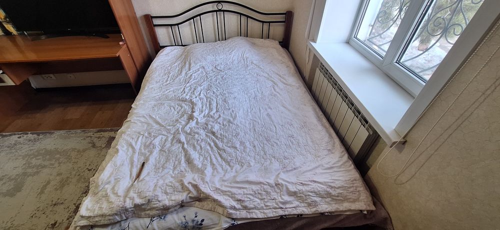 Продам кровать металлическая