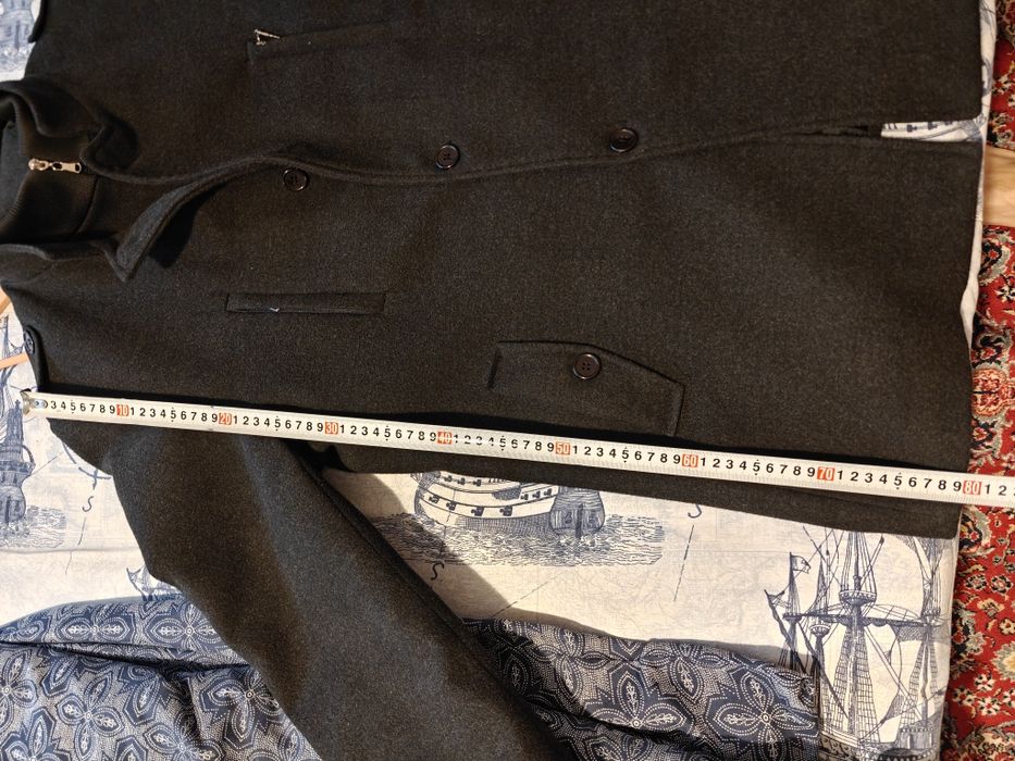 Продавам палто,леко под кръста