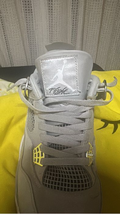 jordan 4 frozen moments