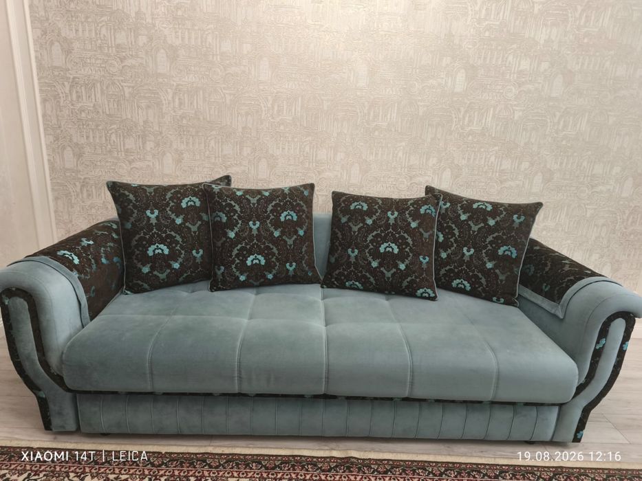 Продам мягкую мебель 3+2