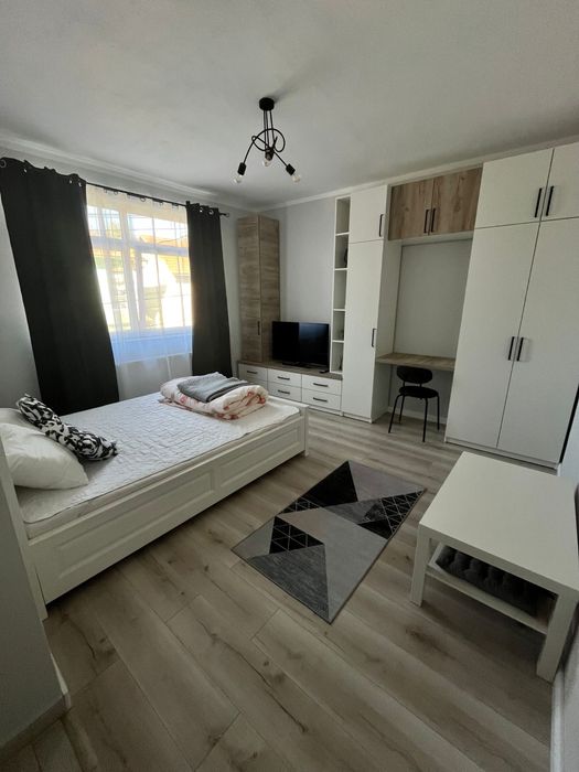 Inchiriez apartament 1 camera