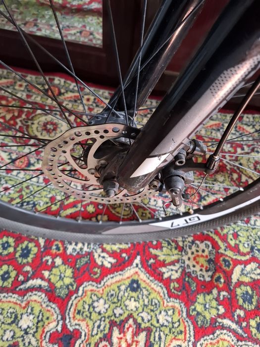 Sotiladi velik velomax