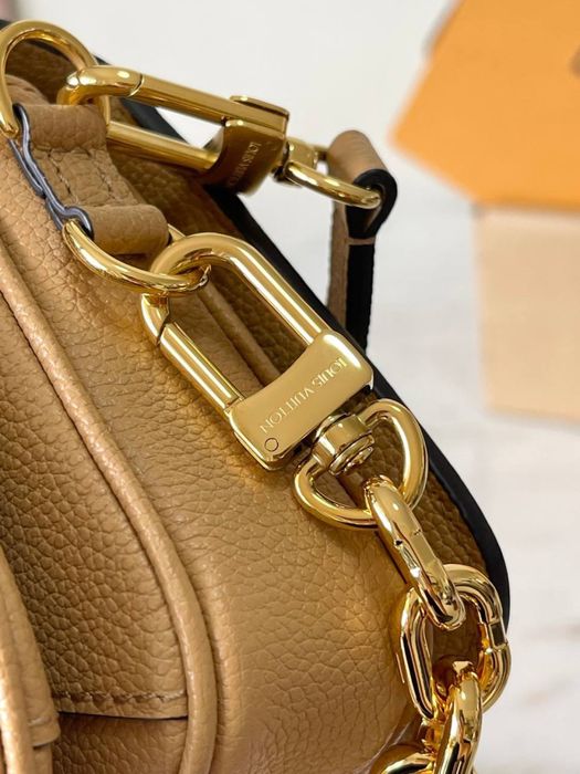 Geanta Louis Vuitton Pochette Metis