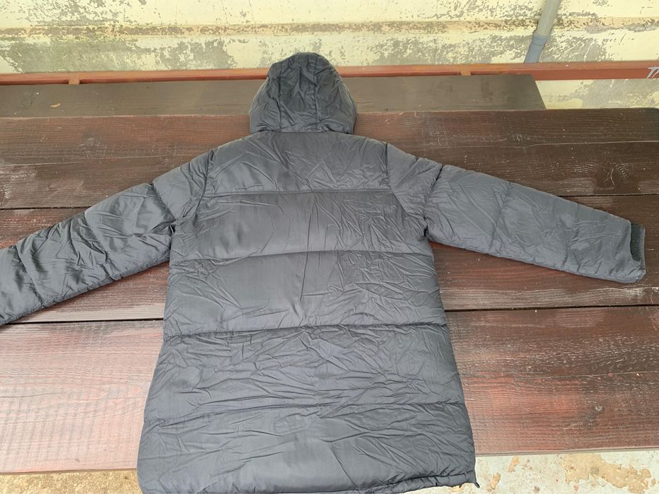 Geaca cu puf Peak Performance L