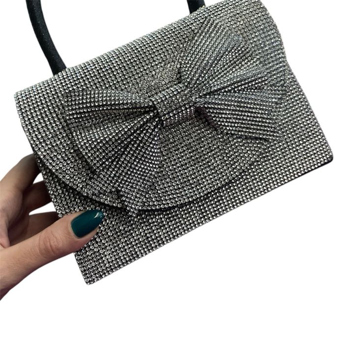 Малка дамска чанта