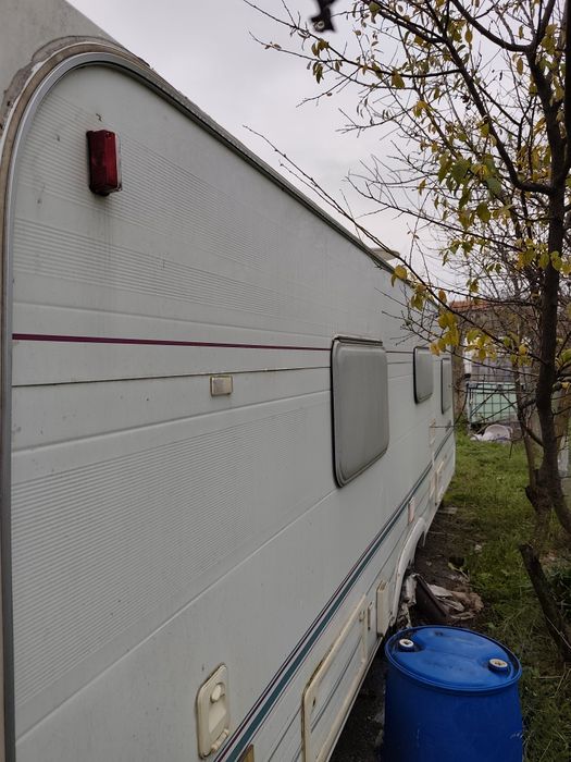 Продавам каравана Lunar Lexon двуосна, 2007 г напълно оборудвана,