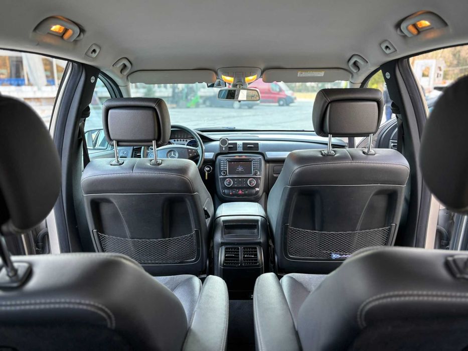 Mercedes-Benz R 320 W251