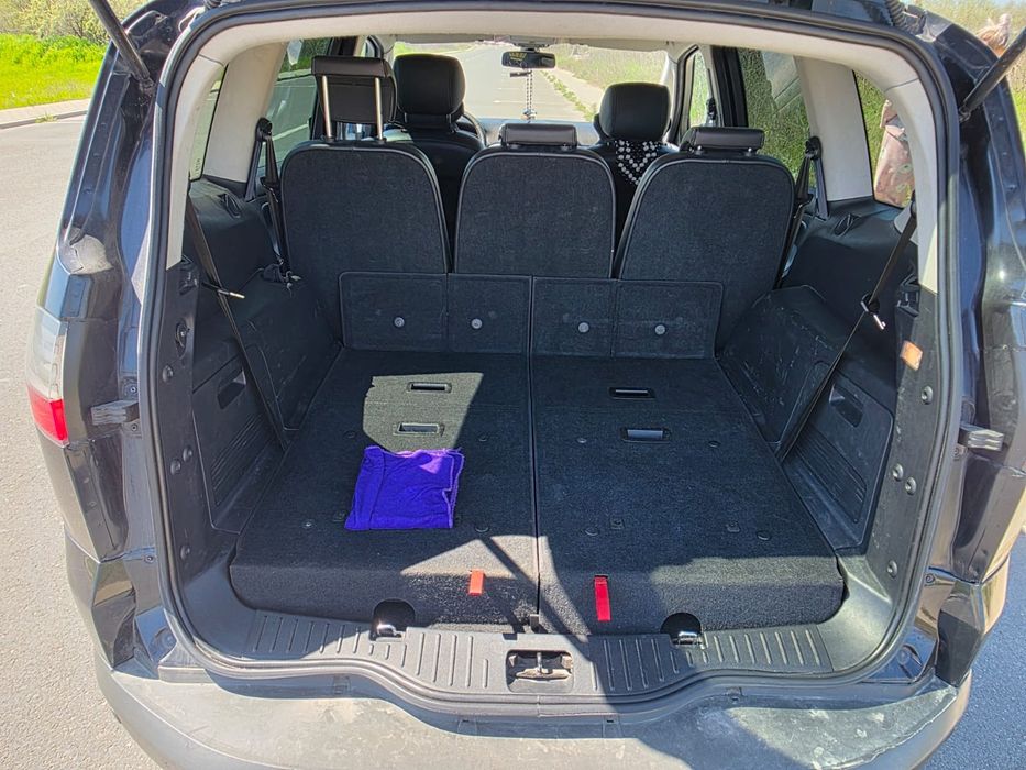 Ford s max  anul 2009  7 locuri