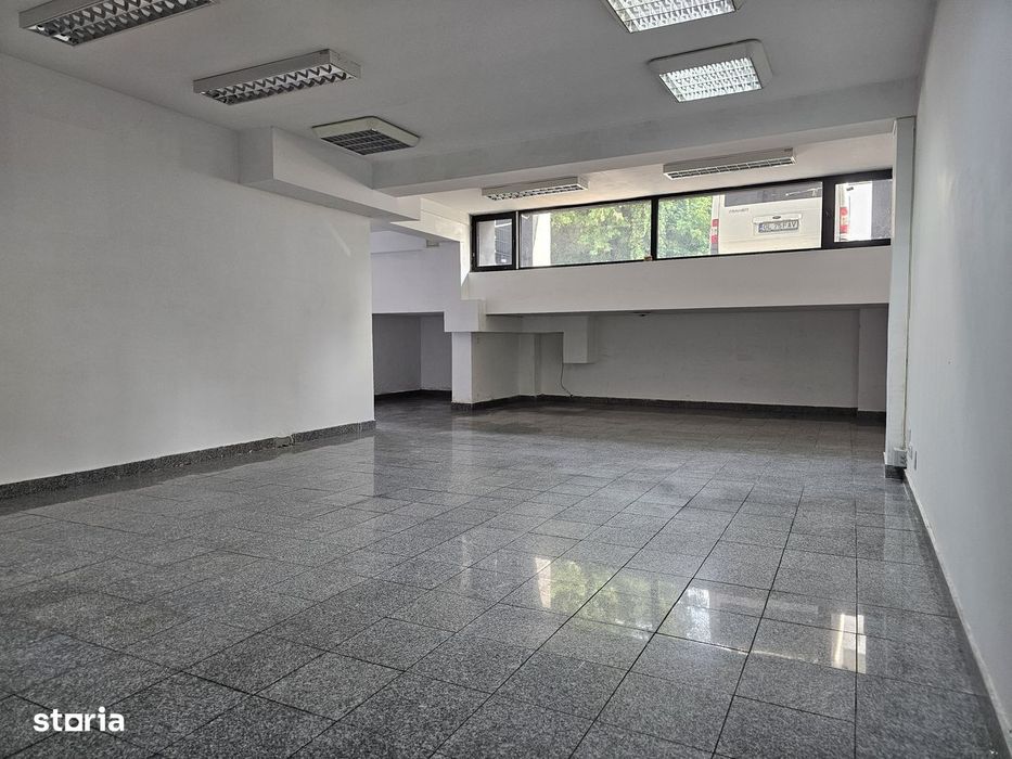 Spatiu Comercial intrare Sos. Giurgiului