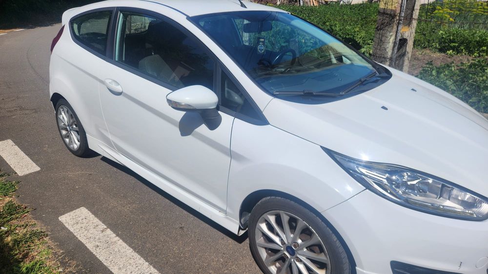 FORD Fiesta 2015 — imagine 2