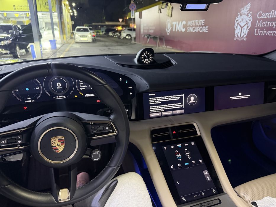 Porche taycan 2022