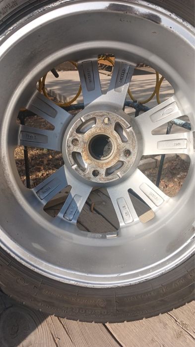 Шины летние б/у с титановыми дисками