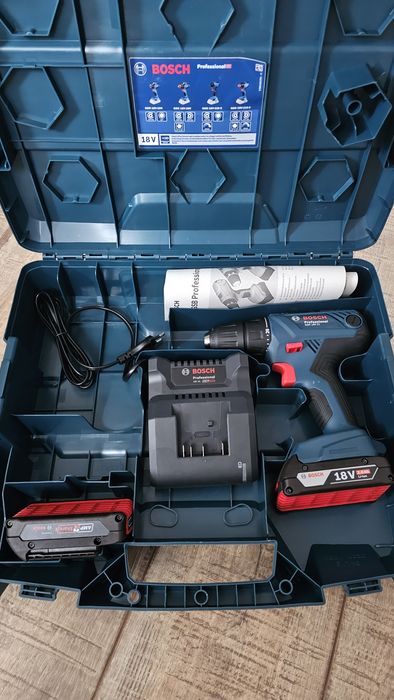 Masina de gaurit si insurubat (bormasina) pe acumulator Bosch