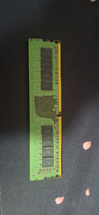 Vând memorie ram 8 GB