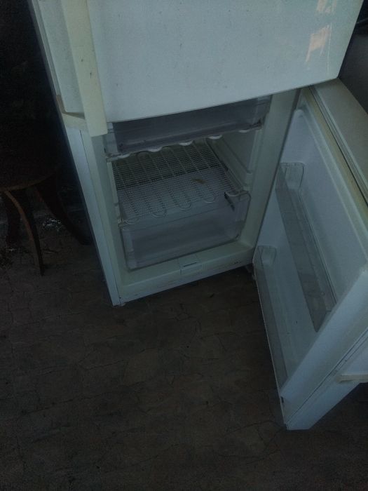 Frigider samsung defect,trebuie freon