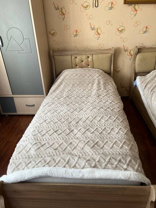 Продам две подростковые кровати