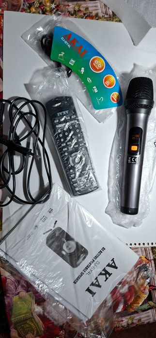 Boxa Akai Garantie cu acumulator