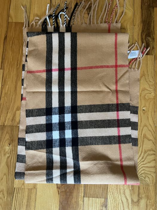 Стилeн шал Burberry (Vintage Check) – Отлично състояние (с етикет)!