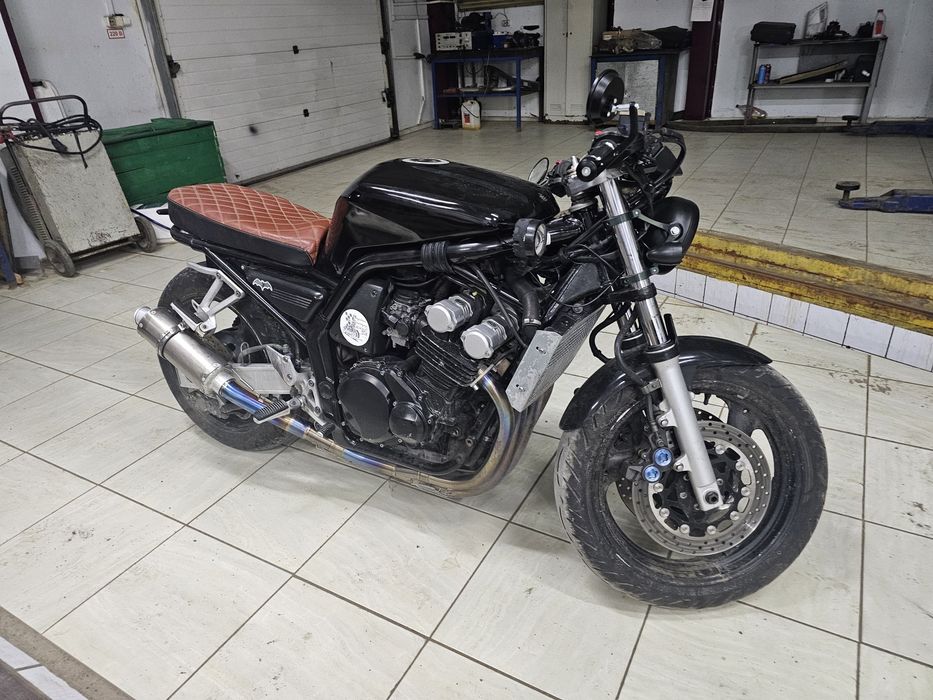 Yamaha fzs600 fazer 2002г