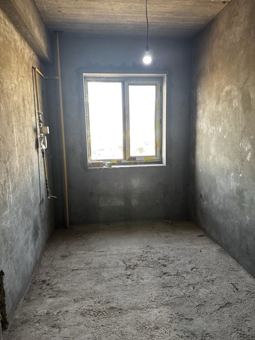 Продается квартира 97 м2  ( новостройка )