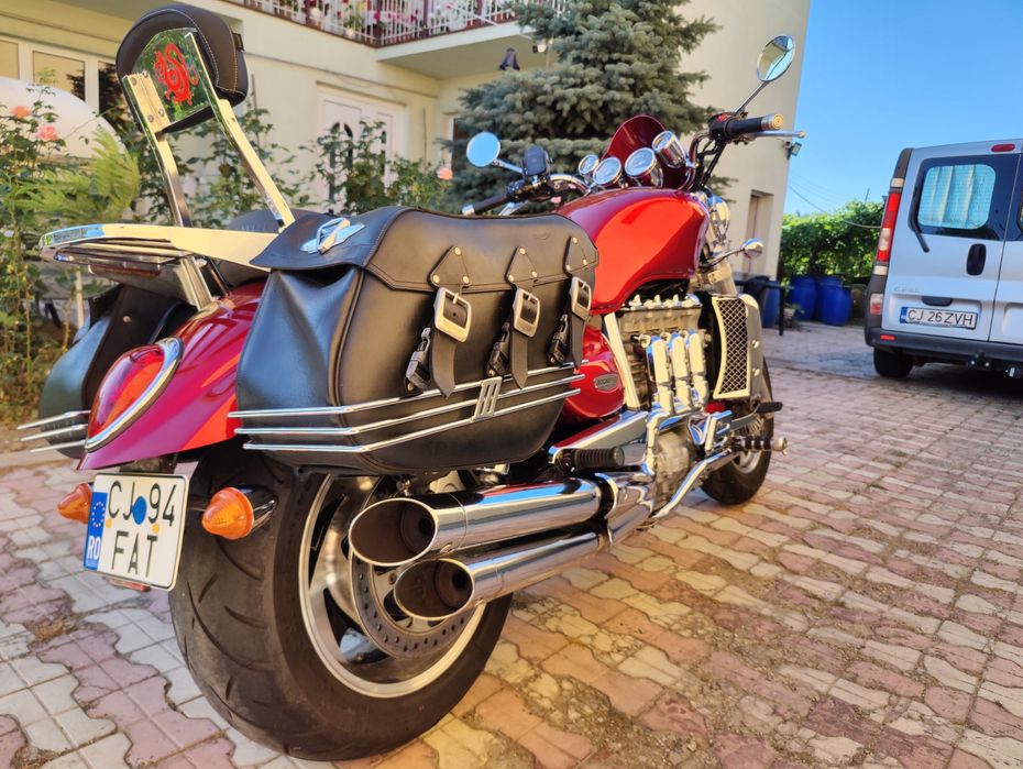 Triumph Rocket 3.    VÂND / SCHIMB( auto/moto/ATV)