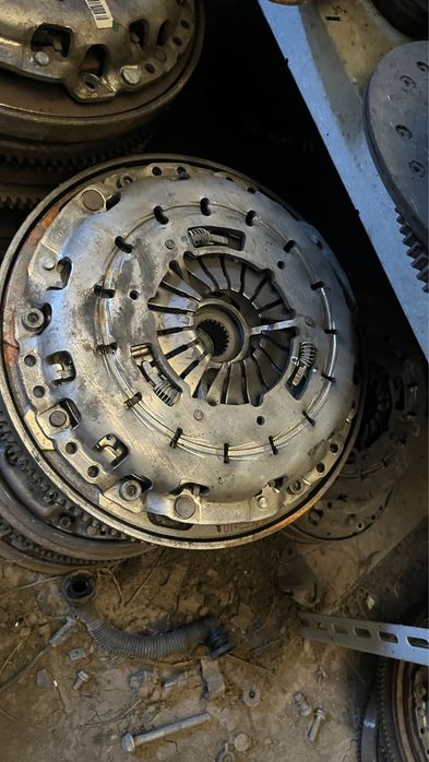 Chit ambreaj volanta placa disc bmw 177 cp piese dezmembrari