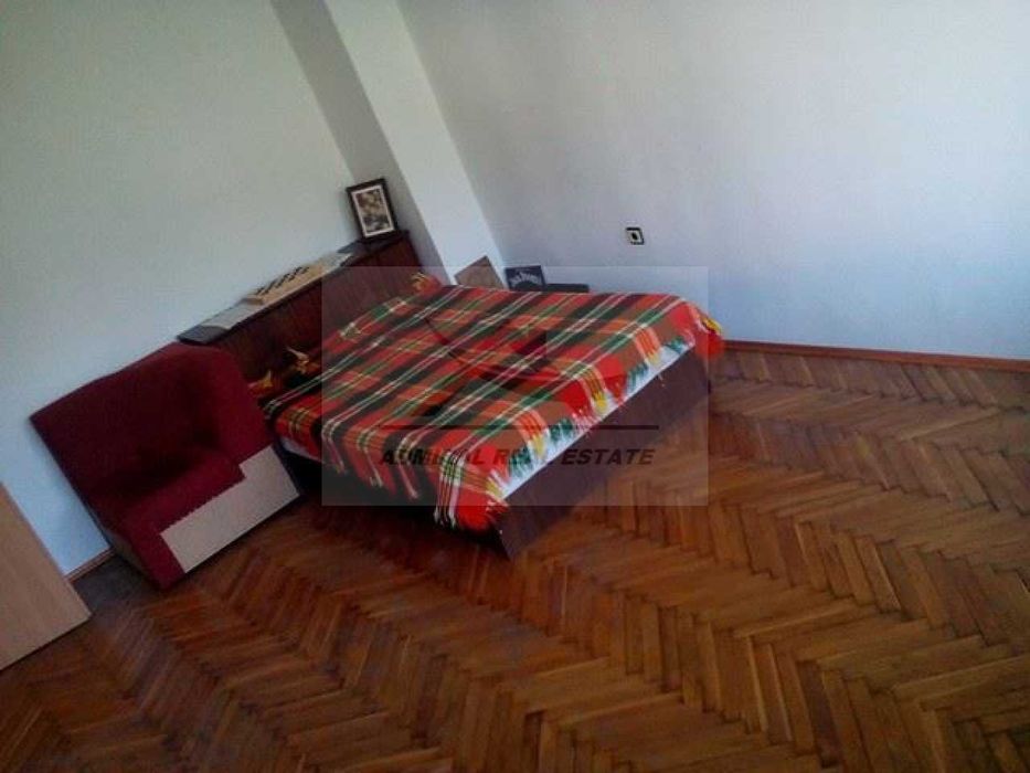 Дава се под наем Двустаен апартамент в Варна, Левски - 76 кв.м за 511 € - Снимка #4