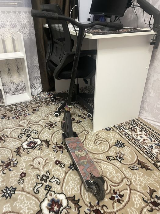 продам трюковой самокат vokul saga