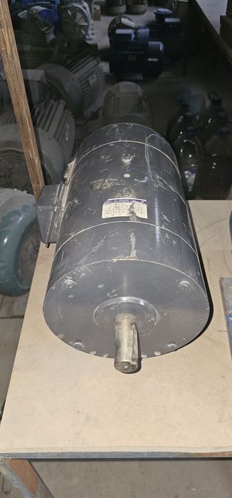 Постоянного ток двигатель.