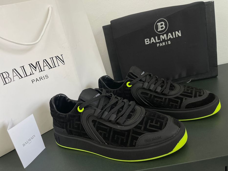 Adidasi colecție noua Balmain