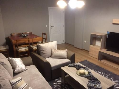 Дава се под наем Двустаен апартамент в София, Белите брези - 70 кв.м за 699 € - Снимка #1