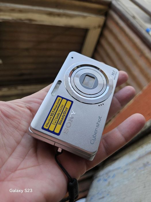 цифровой фотоаппарат Sony Cyber-Shot