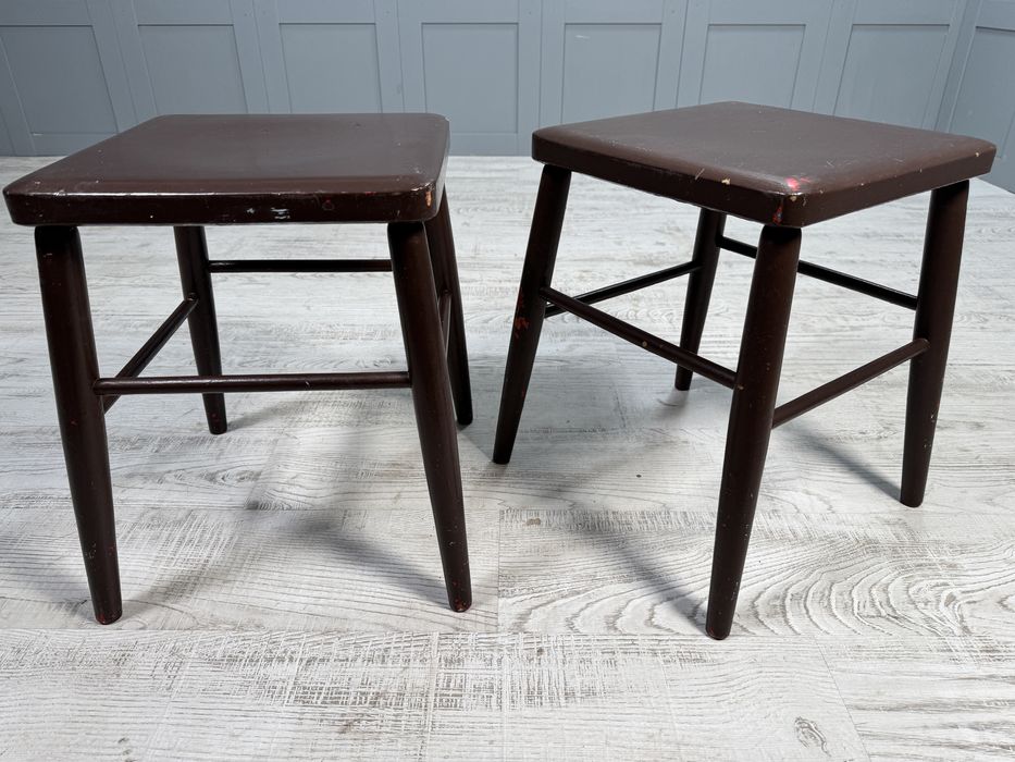 Винтидж боядисани табуретки Р323