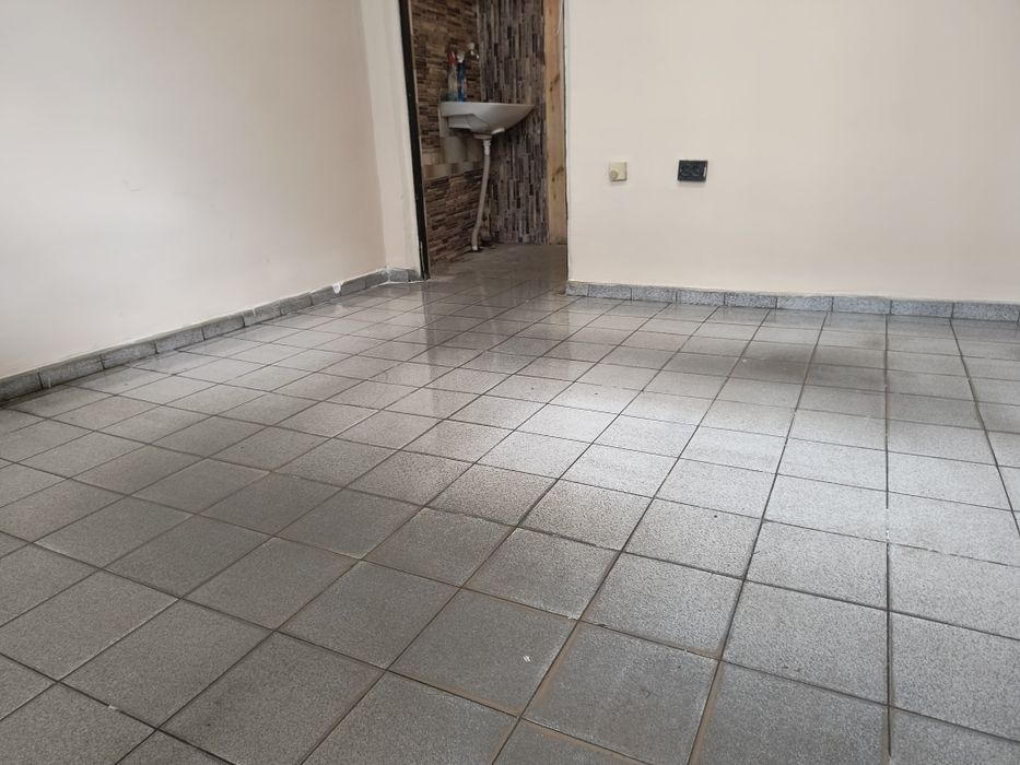 Продава се Магазин в Варна, Метро - 12 кв.м за 2019 €/кв.м - Снимка #3
