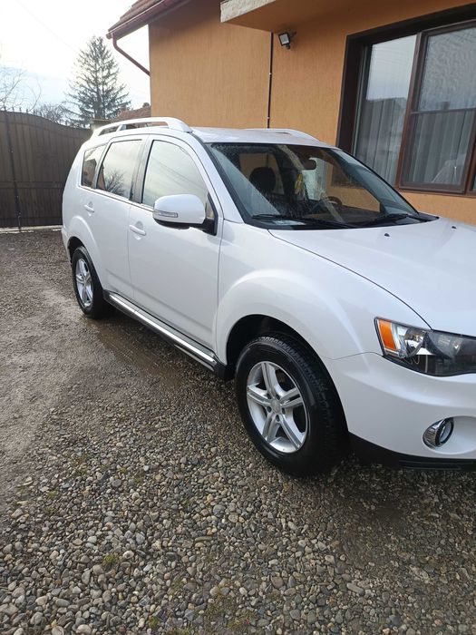 Mitsubishi Outlander 2010 2.0 diesel 140 cp 4x4