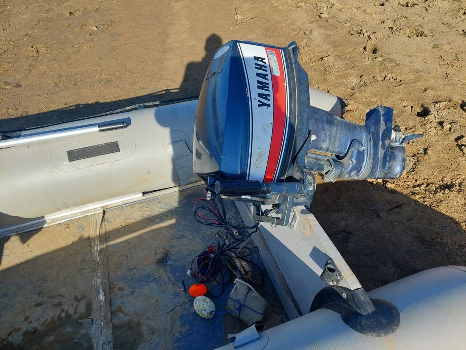 Лодка ямаха 380S