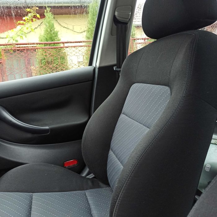 SEAT Toledo 2005 — imagine 5
