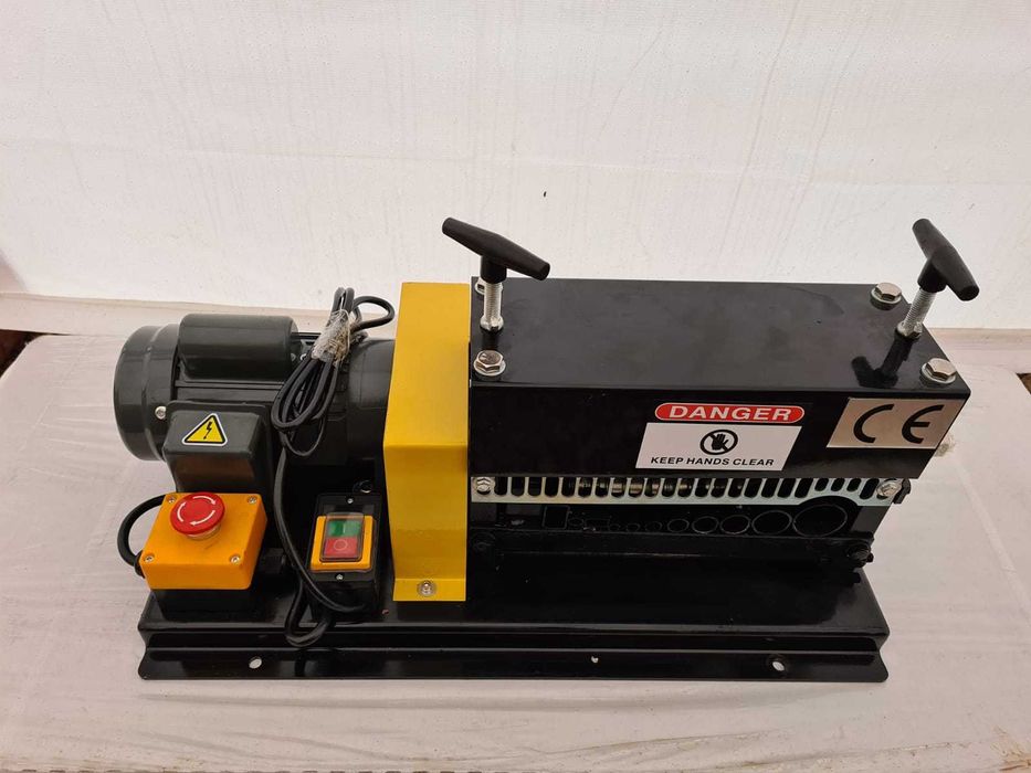 Aparat Masina curatat Cabluri 1-38mm NOUA