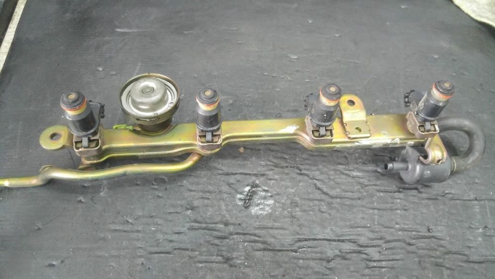 rampa cu injectoare  honda fr-v  1.7 b d17a2