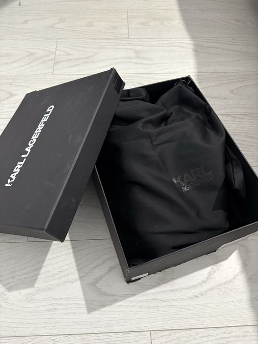 Vand papuci Karl Lagerfeld