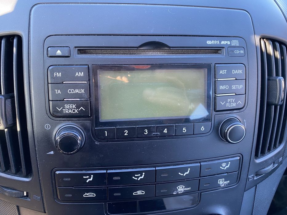 CD/klimatronik / Hyundai i30 /2007-2012г