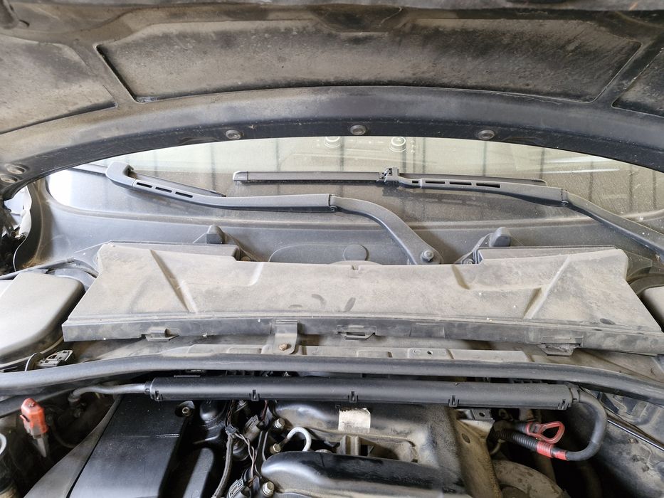 Ansamblu stergatoare BMW Seria 3 E90 E91 2005