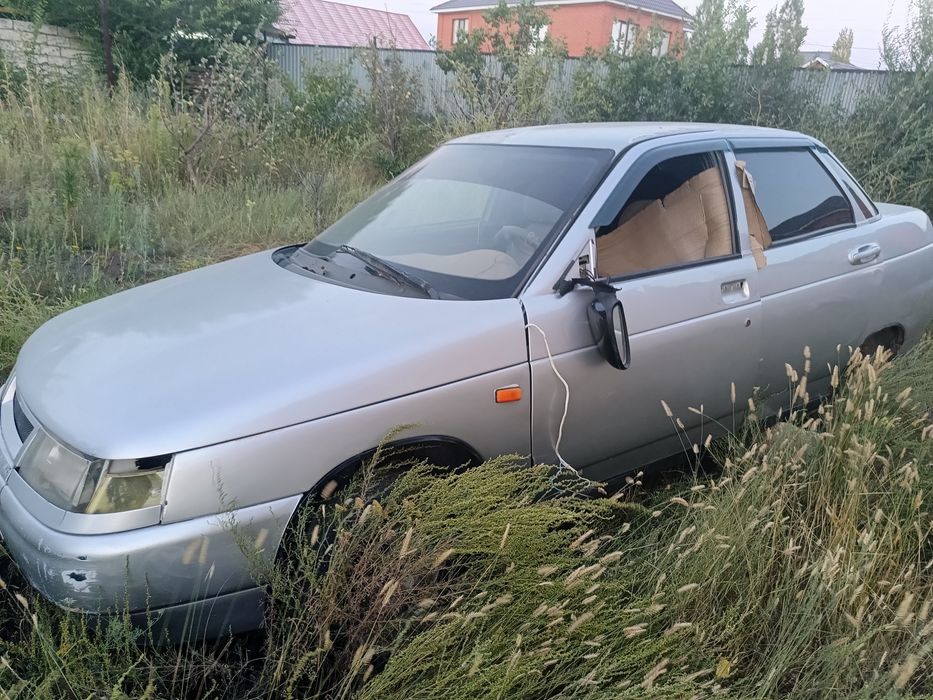 Продам лада 10 на разбор.