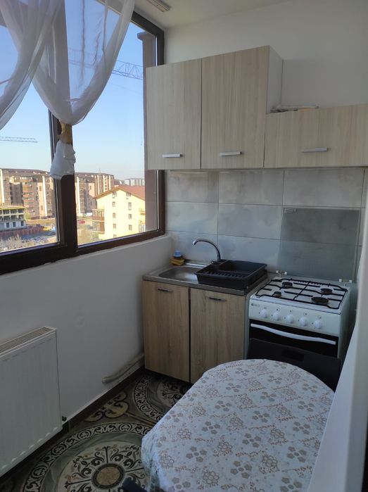 Inchiriez garsoniera compartimentata Militari Residence