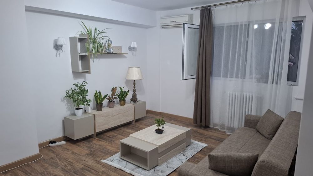 Direct proprietar închiriez apartament 2 camere ULTRACENTRAL — fotografia 1