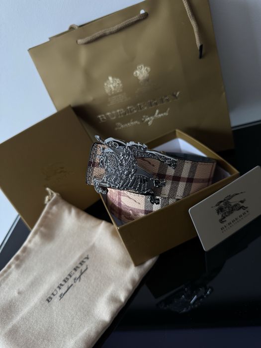 Curea Burberry REVERSIBILA noua